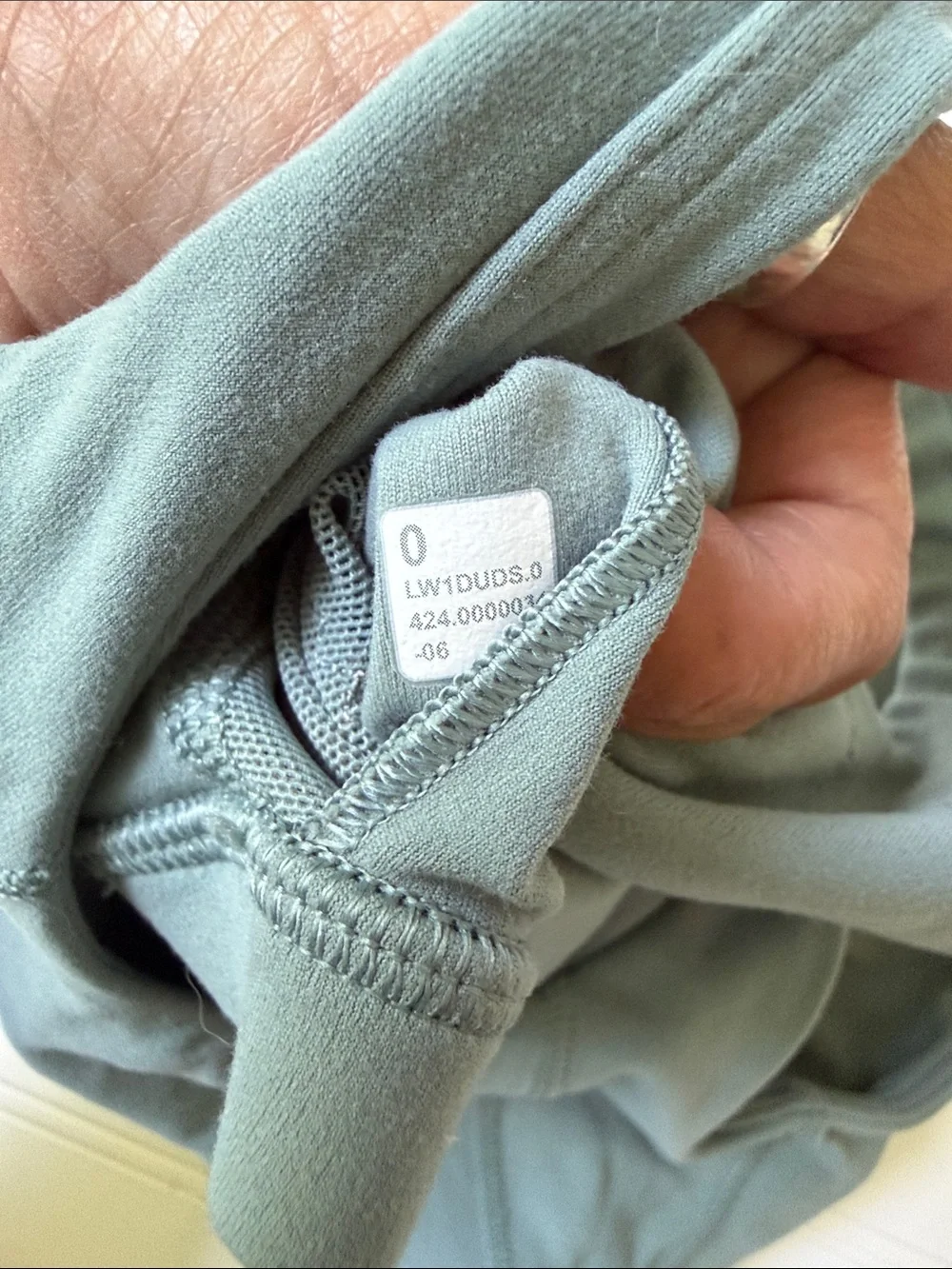 (062)lululemon athletica V-Neck Seamless Crop Top - Slate Green